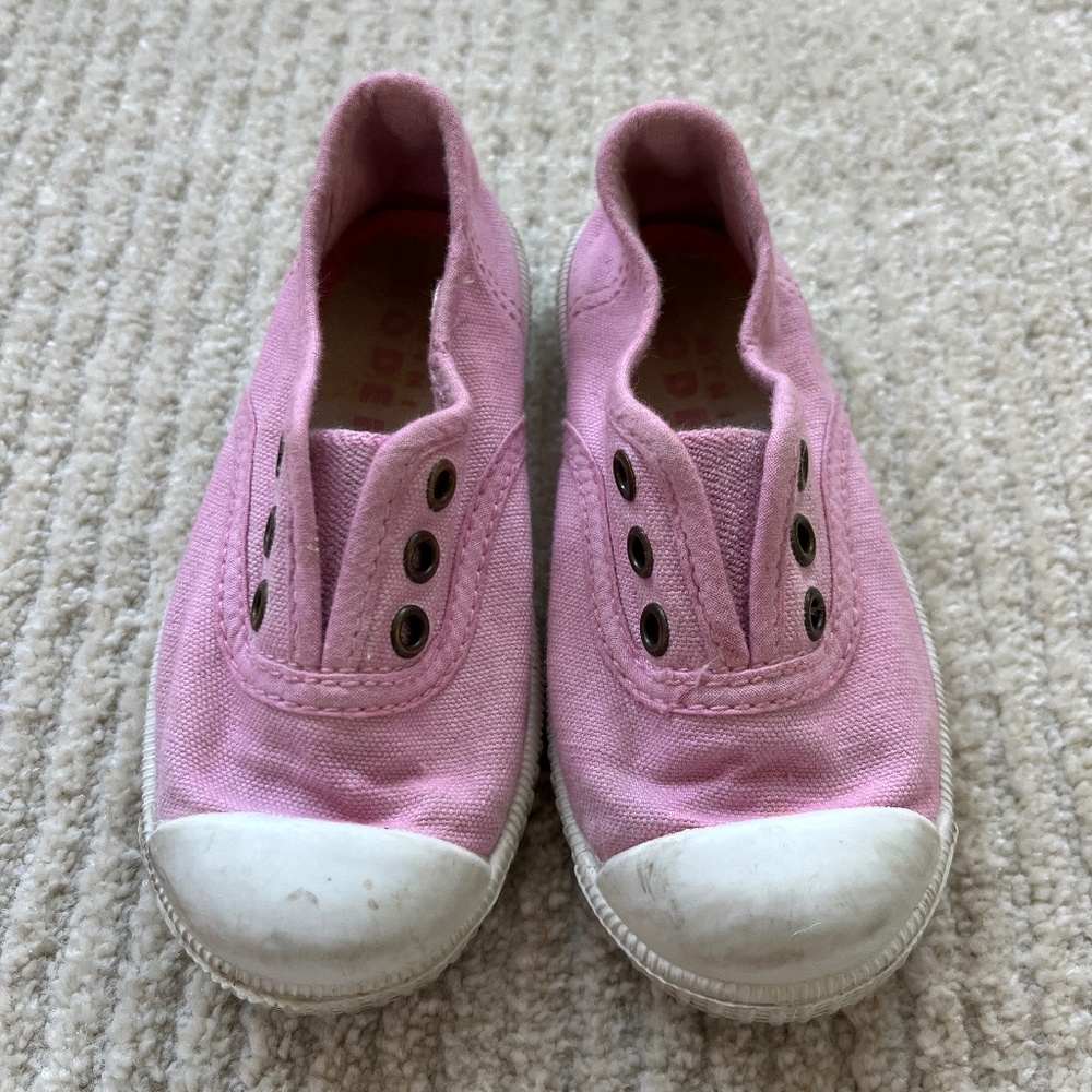 Cute for Valentine's Day: Kids Boden Laceless Canvas Pull-on Sneakers